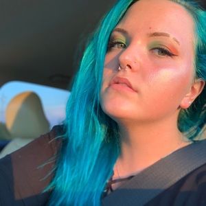 Meet your Posher, Sierra